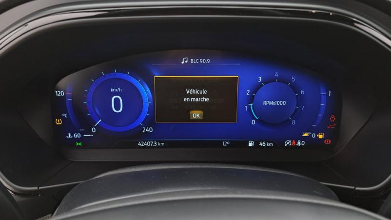 Vente en ligne Ford Focus 5P 1.0 EcoBoost mHEV 155ch Manuelle/6 St-line x au prix de 21 120 €