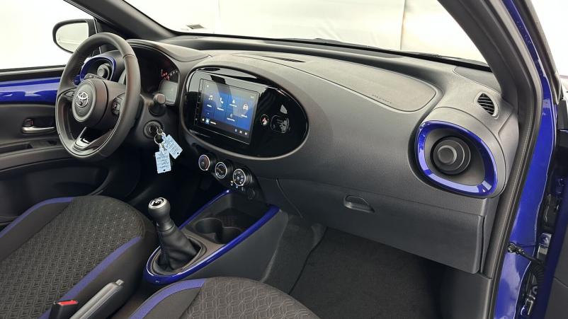 Vente en ligne Toyota Aygo Aygo x 1.0 VVT-i 72ch Design au prix de 17 400 €