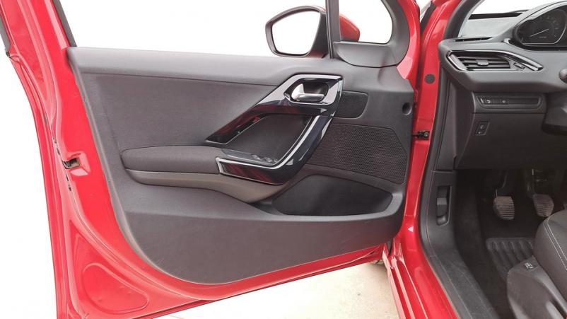 Vente en ligne Peugeot 208 5P 1.2 PureTech S&S 82ch Manuelle/5 Active au prix de 10 260 €