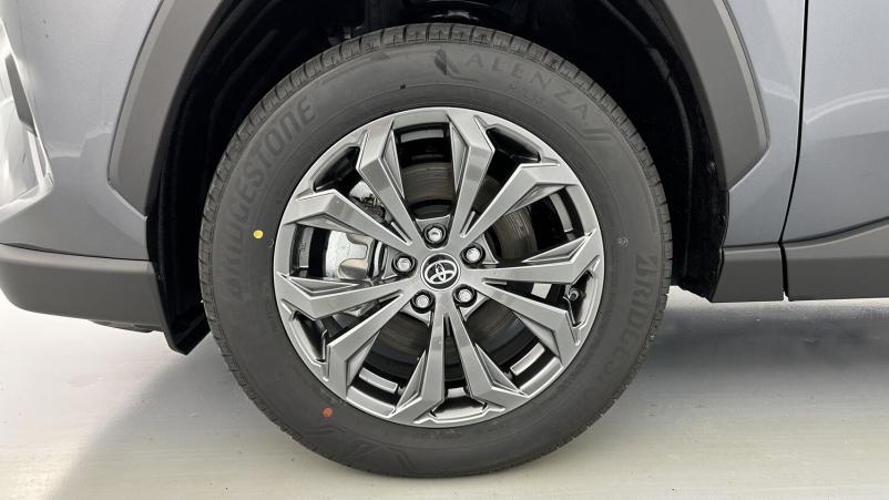 Vente en ligne Toyota RAV4 Rav4 V 2.5 Hybride 218ch 30 Years 2WD (Team Deutschland) au prix de 39 410 €