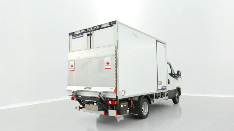 Vente en ligne Iveco Daily Daily III 35C16H 3450 3.0 160ch Frigo Lamberet au prix de 72 560 €