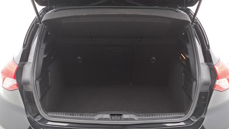 Vente en ligne Ford Focus 5P 1.0 EcoBoost mHEV 155ch Manuelle/6 St-line x au prix de 21 120 €