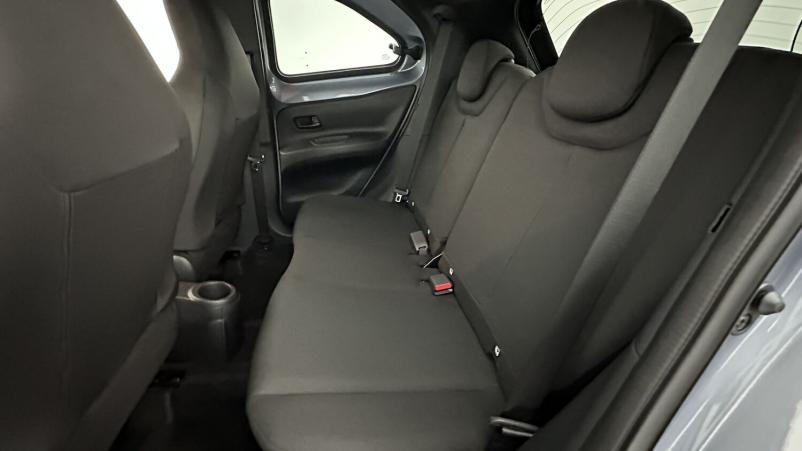 Vente en ligne Toyota Aygo Aygo x 1.0 VVT-i 72ch Design au prix de 17 400 €