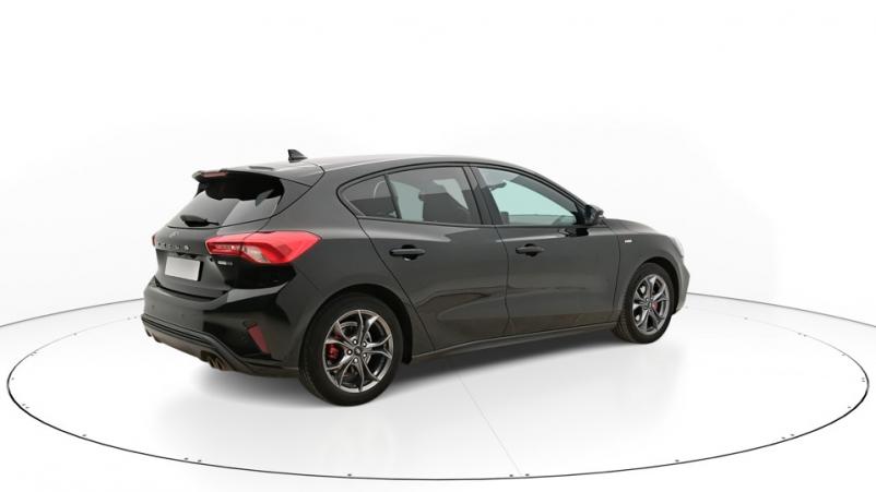 Vente en ligne Ford Focus 5P 1.0 EcoBoost mHEV 155ch Manuelle/6 St-line x au prix de 21 120 €
