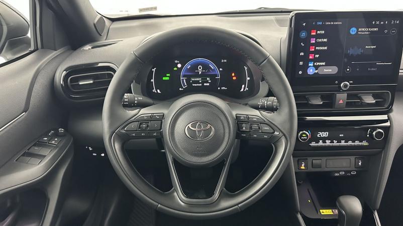 Vente en ligne Toyota Yaris Cross Yaris cross 1.5 Hybride 130h Design e-CVT au prix de 28 010 €