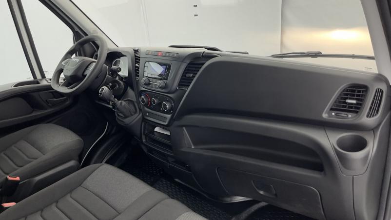 Vente en ligne Iveco Daily Daily III 35C16H 3450 3.0 160ch Frigo Lamberet au prix de 72 560 €