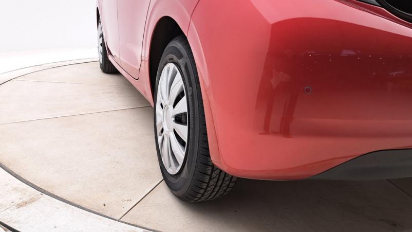 Vente en ligne Peugeot 208 5P 1.2 PureTech S&S 82ch Manuelle/5 Active au prix de 10 260 €