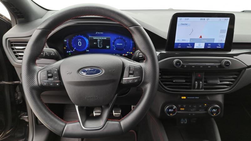 Vente en ligne Ford Focus 5P 1.0 EcoBoost mHEV 155ch Manuelle/6 St-line x au prix de 21 120 €