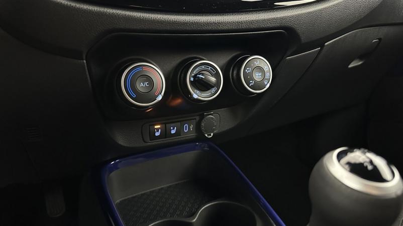Vente en ligne Toyota Aygo Aygo x 1.0 VVT-i 72ch Design au prix de 17 400 €