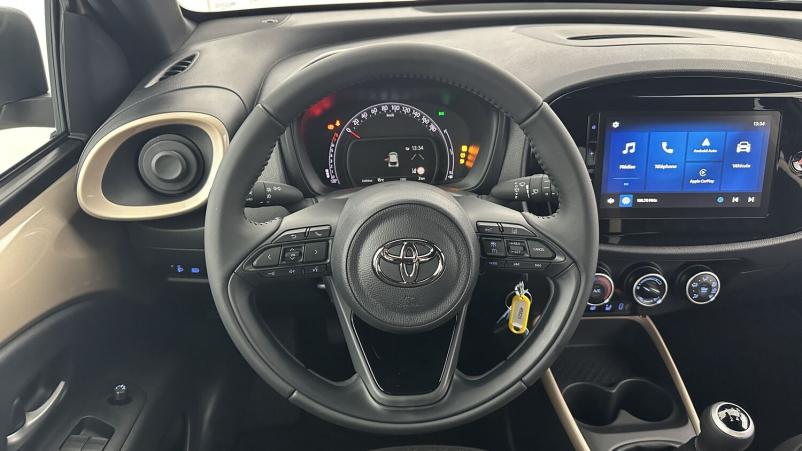 Vente en ligne Toyota Aygo Aygo x 1.0 VVT-i 72ch Design au prix de 17 400 €