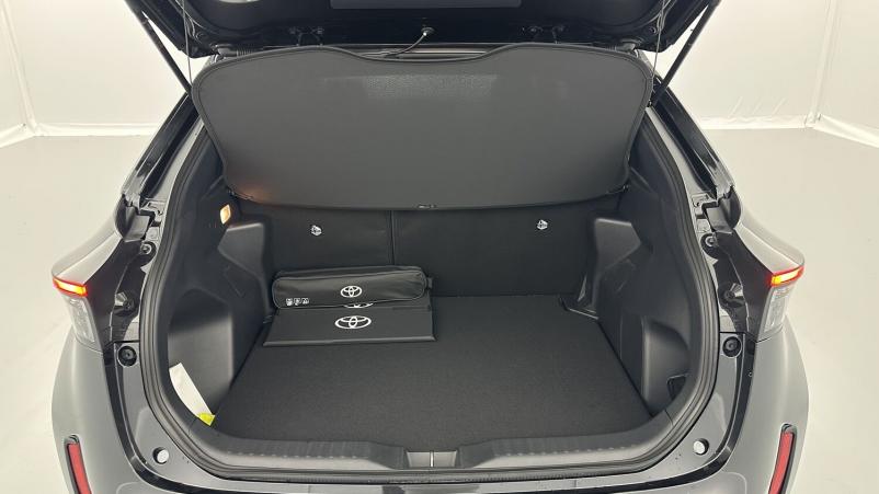 Vente en ligne Toyota Yaris Cross Yaris cross 1.5 Hybride 130h Design e-CVT au prix de 28 010 €