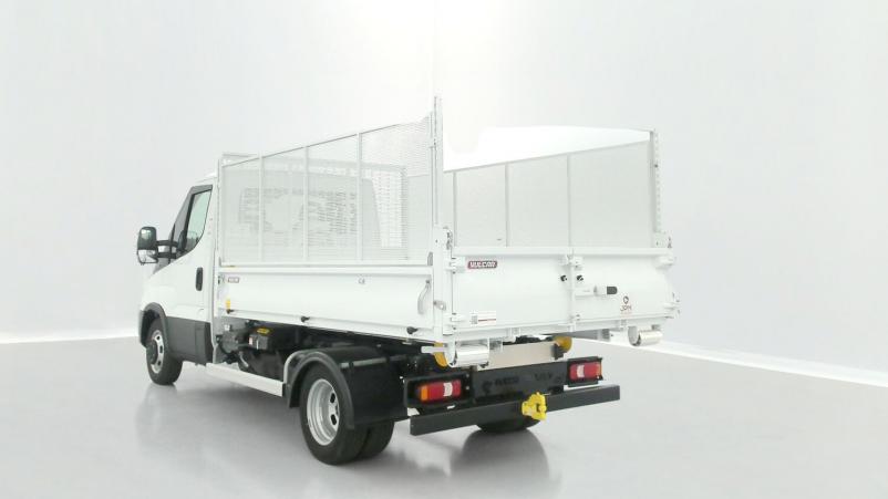 Vente en ligne Iveco Daily Daily III 35C16H 3450 3.0 160ch Ampliroll au prix de 68 630 €