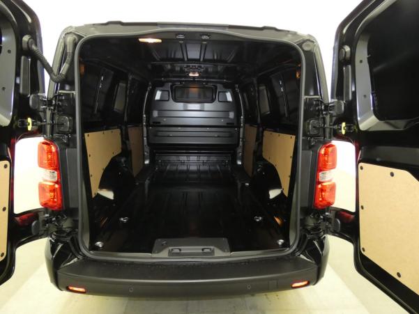 Vente en ligne Citroën Jumpy Fourgon XL BLUEHDI 180 S S EAT8 au prix de 32 520 €