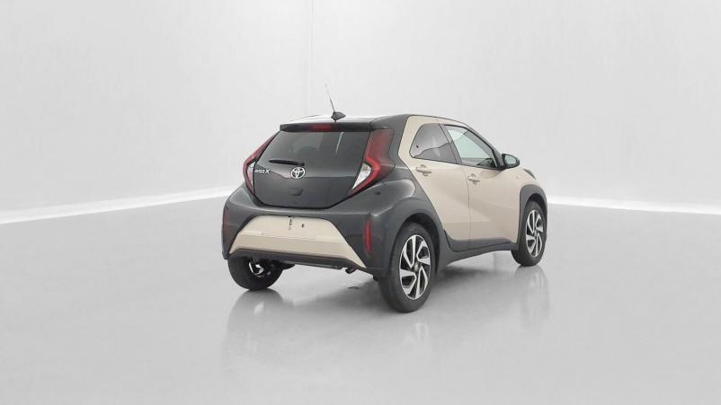 Vente en ligne Toyota Aygo Aygo x 1.0 VVT-i 72ch Design au prix de 17 400 €