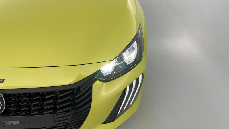 Vente en ligne Peugeot 208 208 II(2) 1.2 PureTech 75ch Active au prix de 18 410 €