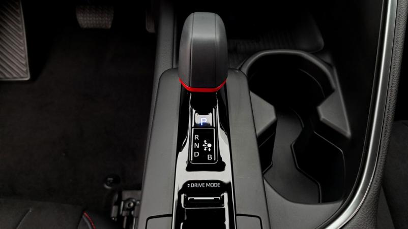 Vente en ligne Toyota C-HR  1.8 Hybrid 140ch Automatique/ Design au prix de 31 930 €