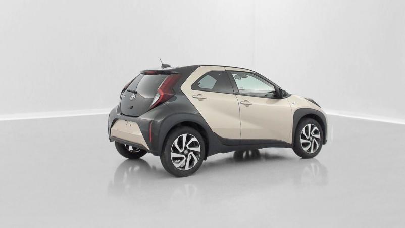 Vente en ligne Toyota Aygo Aygo x 1.0 VVT-i 72ch Design au prix de 17 400 €