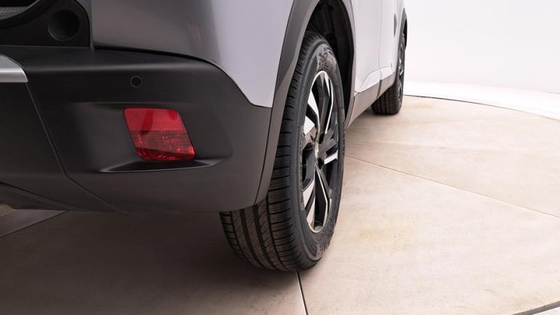 Vente en ligne Peugeot 2008  1.2 PureTech S&S 100ch Manuelle/6 Allure pack au prix de 17 560 €