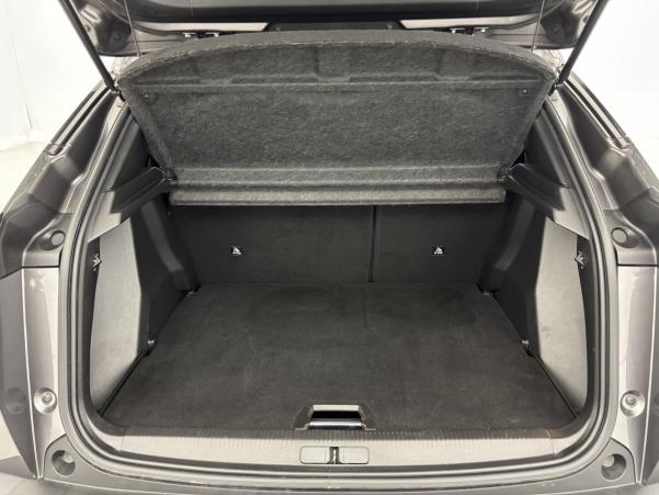 Vente en ligne Peugeot 2008 1.2 PureTech 130ch Allure Pack EAT8 + Sièges chauffants au prix de 18 890 €