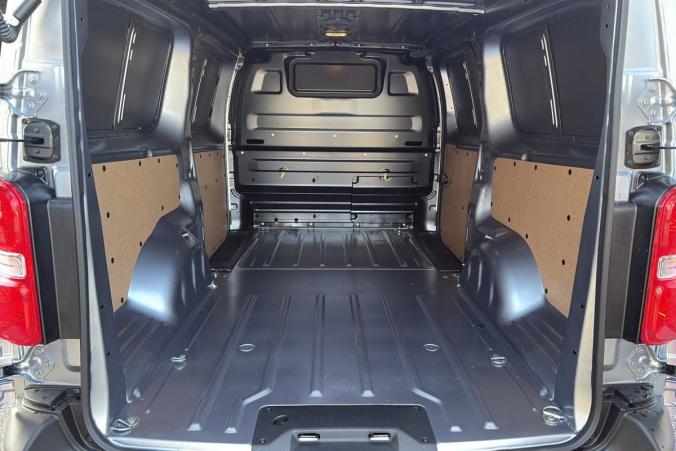 Vente en ligne Citroën Jumpy Fourgon XL BLUEHDI 180 S S EAT8 au prix de 31 900 €