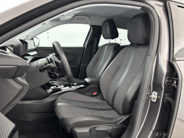 Vente en ligne Peugeot 2008 1.2 PureTech 130ch Allure Pack EAT8 + Sièges chauffants au prix de 18 890 €