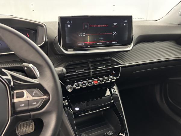Vente en ligne Peugeot 2008 1.2 PureTech 130ch Allure Pack EAT8 + Sièges chauffants au prix de 18 890 €