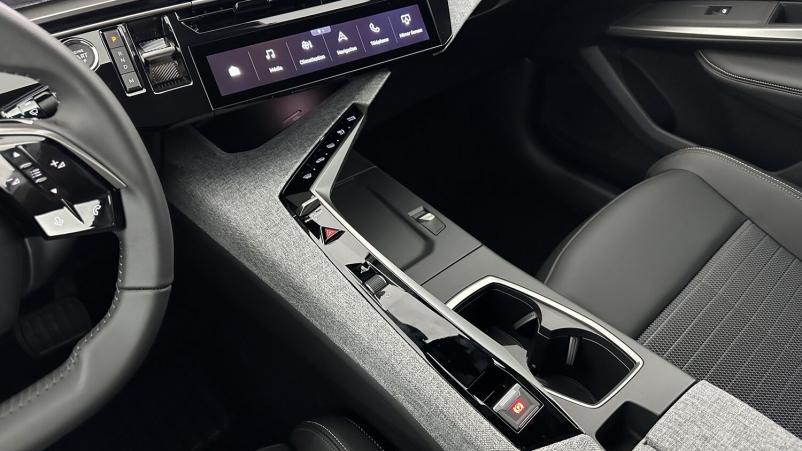Vente en ligne Peugeot 3008 3008 Hybrid 136ch Allure e-DCS6 au prix de 33 710 €