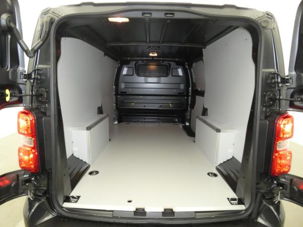 Vente en ligne Citroën Jumpy Fourgon XL BLUEHDI 180 S S EAT8 au prix de 33 760 €