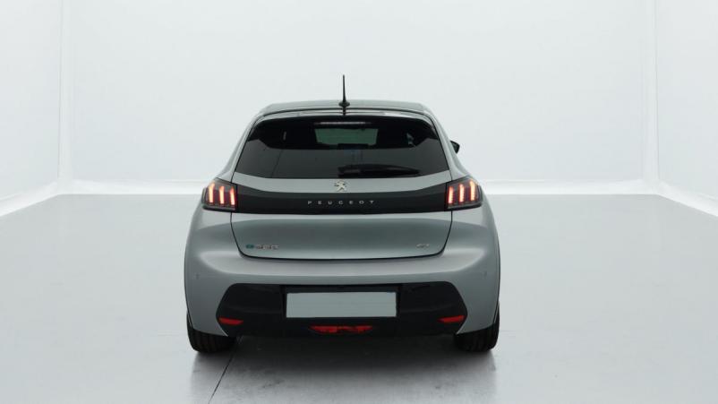 Vente en ligne Peugeot 208 50 KWH 136CH GT au prix de 25 210 €