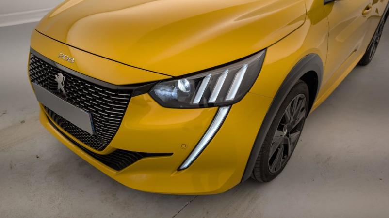 Vente en ligne Peugeot 208 PureTech 100 S S BVM6 GT au prix de 16 660 €
