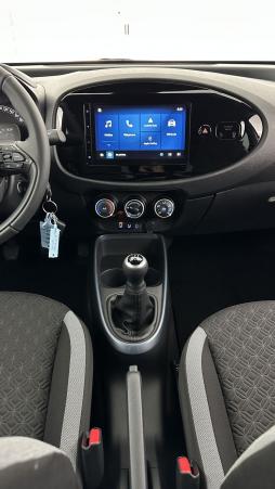 Vente en ligne Toyota Aygo Aygo x 1.0 VVT-i 72ch Design au prix de 17 400 €