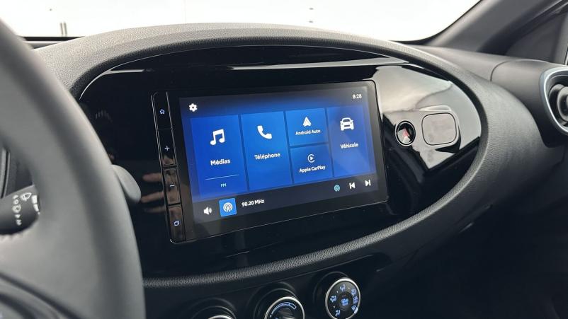 Vente en ligne Toyota Aygo Aygo x 1.0 VVT-i 72ch Design au prix de 17 400 €