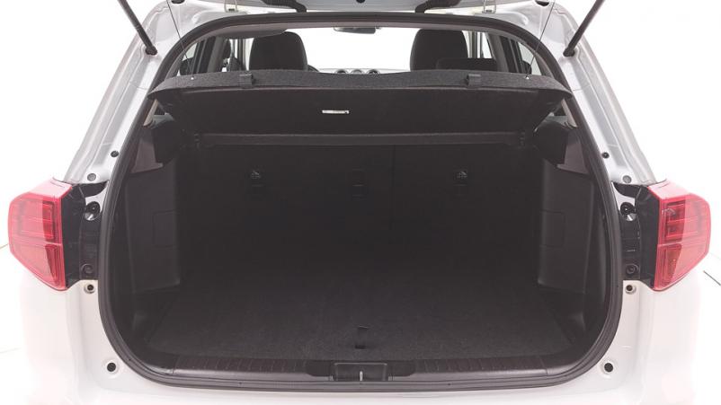 Vente en ligne Suzuki Vitara  1.4 BoosterJet Hybrid 129ch Manuelle/6 Privilege au prix de 19 090 €