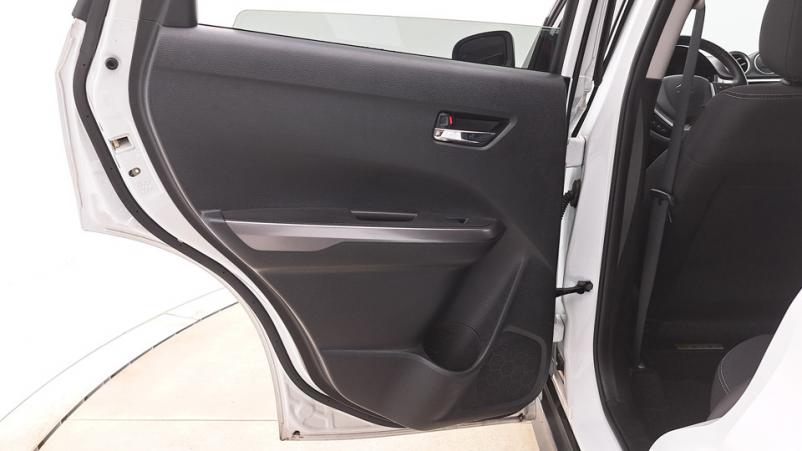 Vente en ligne Suzuki Vitara  1.4 BoosterJet Hybrid 129ch Manuelle/6 Privilege au prix de 19 090 €