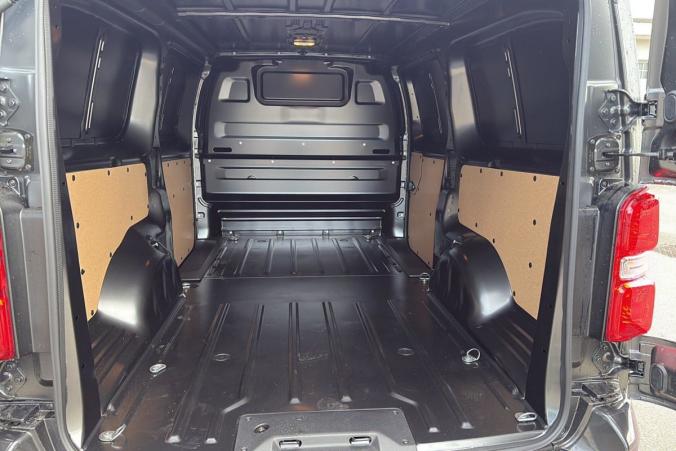 Vente en ligne Citroën Jumpy Fourgon XL BLUEHDI 180 S S EAT8 au prix de 32 520 €