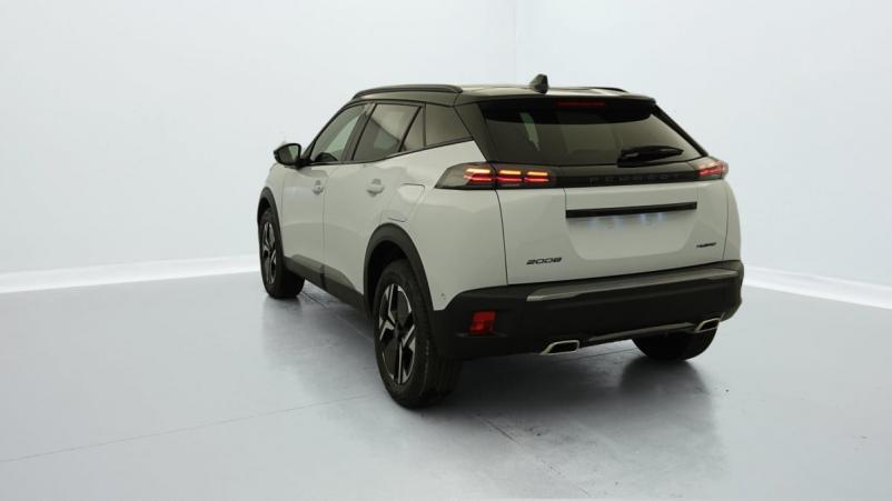 Vente en ligne Peugeot 2008 Hybrid 136 e-DCS6 GT au prix de 29 330 €