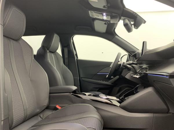 Vente en ligne Peugeot 2008 Hybrid 136 e-DCS6 GT au prix de 29 330 €