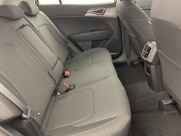 Vente en ligne Kia Sportage 1.6 T-GDI 160CH MHEV DCT7 4X2 MOTION au prix de 30 360 €