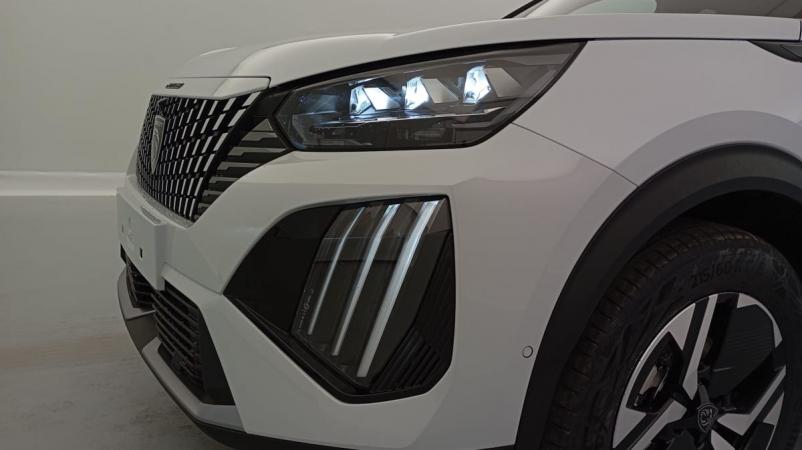 Vente en ligne Peugeot 2008 Hybrid 136 e-DCS6 GT au prix de 29 330 €