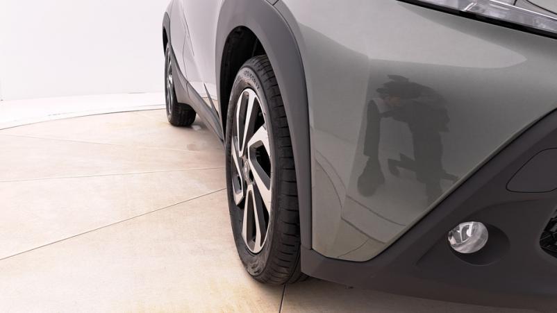 Vente en ligne Toyota Aygo  1.0 VVTi 72ch Automatique/1 Design au prix de 18 070 €