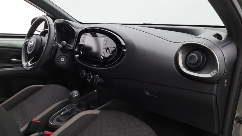 Vente en ligne Toyota Aygo  1.0 VVTi 72ch Automatique/1 Design au prix de 18 070 €