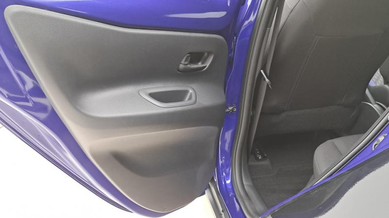Vente en ligne Toyota Aygo  1.0 VVTi 72ch Automatique/1 Design au prix de 19 390 €