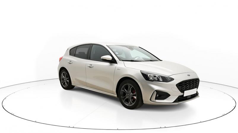 Vente en ligne Ford Focus 5P 1.0 EcoBoost mHEV 155ch Manuelle/6 St-line x au prix de 20 910 €