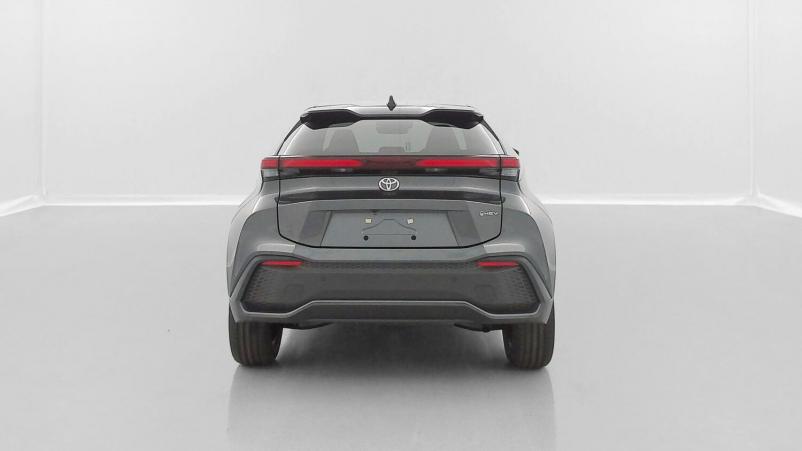 Vente en ligne Toyota C-HR C-hr II 1.8 Hybrid 140ch Design au prix de 31 400 €