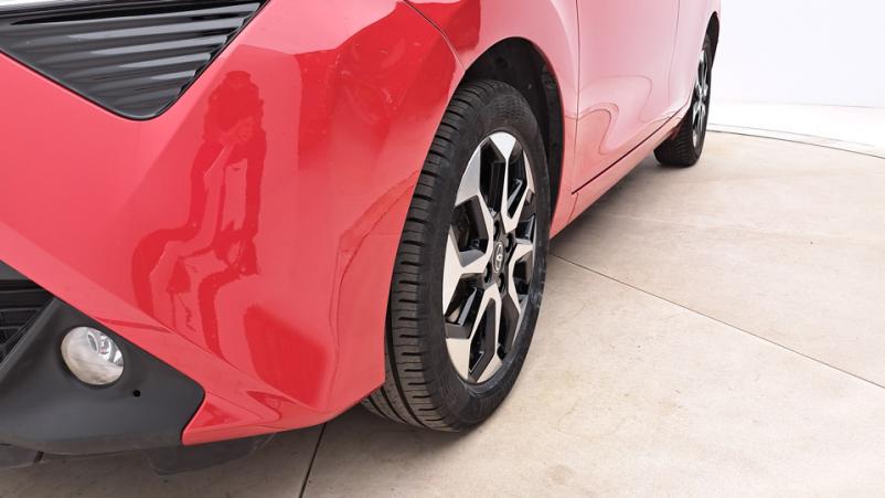 Vente en ligne Toyota Aygo 5P 1.0 VVTi 72ch Automatique/5 X-play au prix de 14 010 €