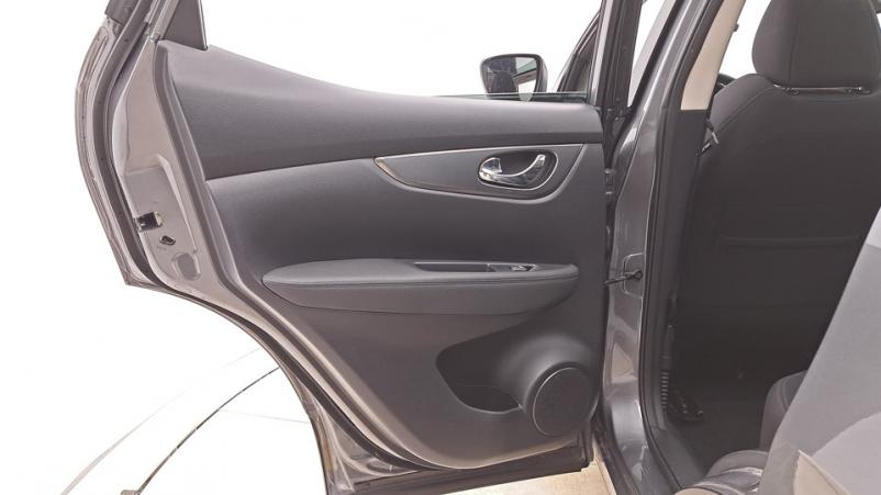 Vente en ligne Nissan Qashqai 3  1.3 DIG-T 140ch Manuelle/6 N-connecta au prix de 17 560 €