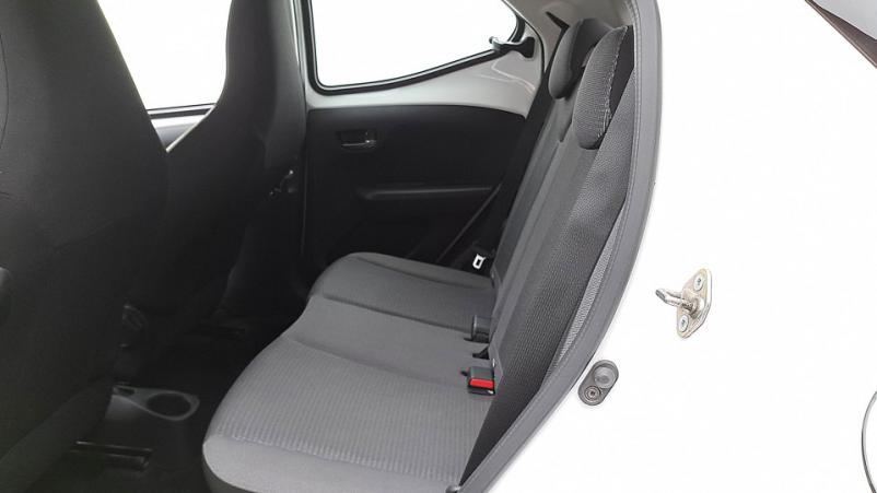 Vente en ligne Toyota Aygo 5P 1.0 VVTi 72ch Automatique/5 X-play au prix de 12 790 €