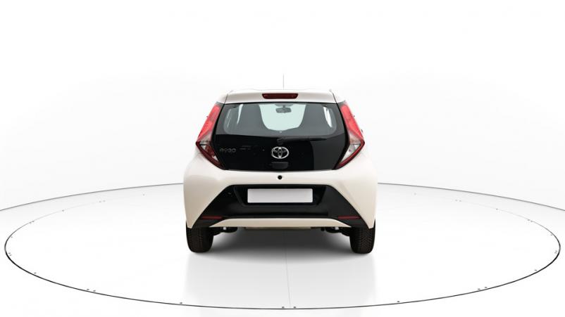 Vente en ligne Toyota Aygo 5P 1.0 VVTi 72ch Automatique/5 X-play au prix de 12 790 €