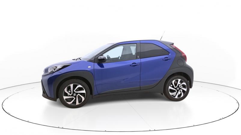 Vente en ligne Toyota Aygo  1.0 VVTi 72ch Automatique/1 Design au prix de 19 390 €