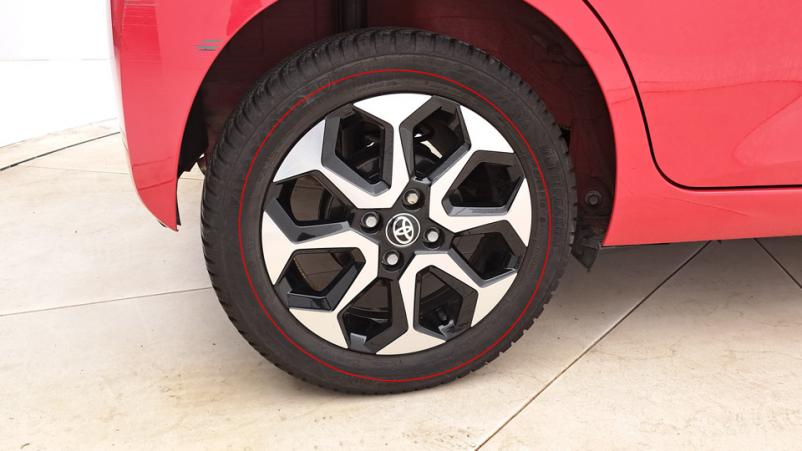 Vente en ligne Toyota Aygo 5P 1.0 VVTi 72ch Automatique/5 X-play au prix de 14 010 €